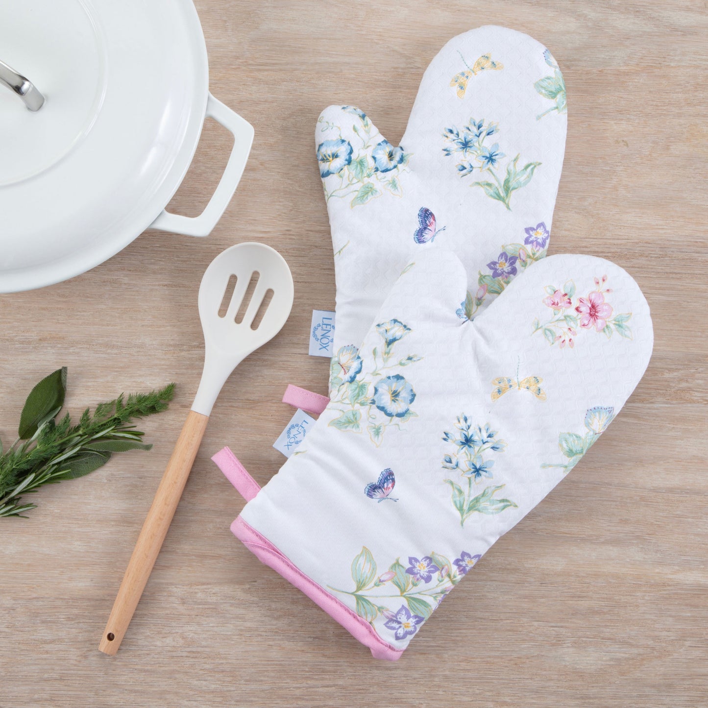 Butterfly Meadow Oven Mitts, Set of 2