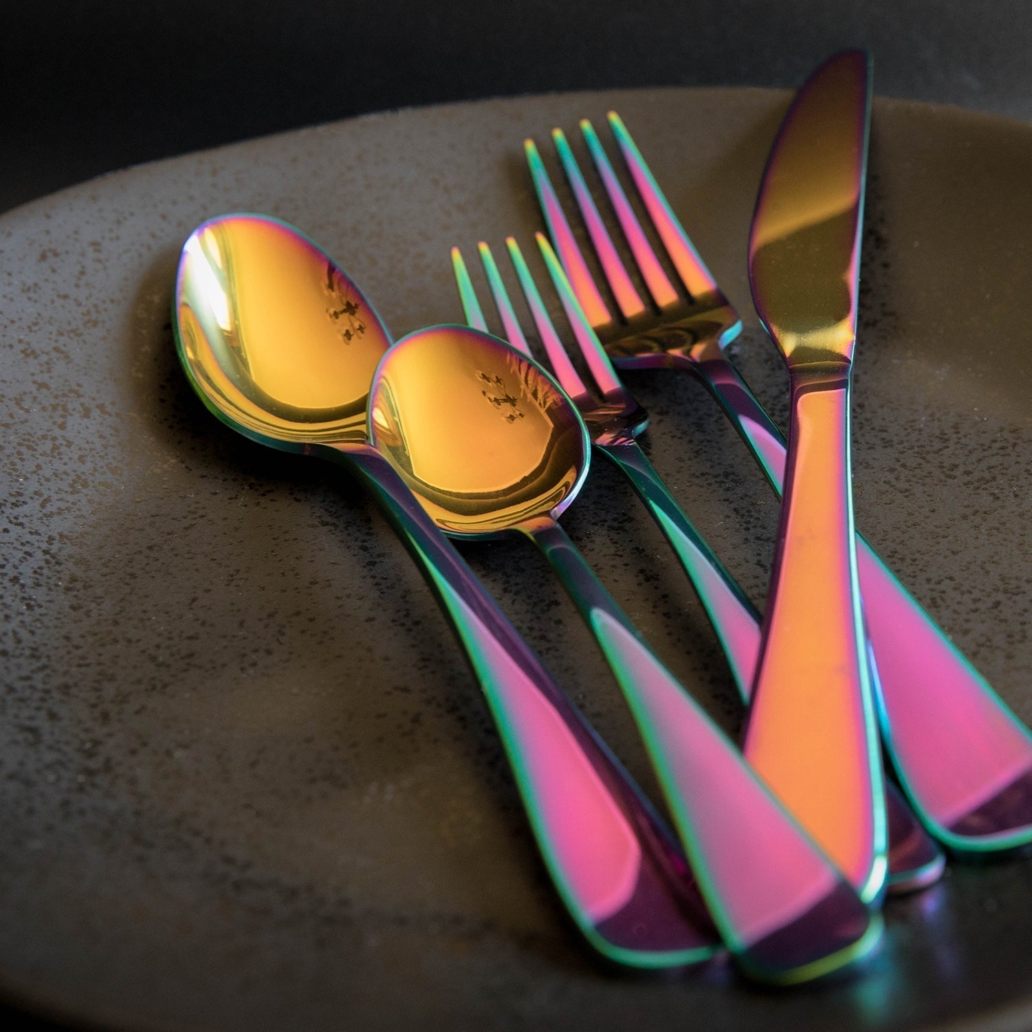 Rhiannon Rainbow Mirror 20-Piece Flatware Set