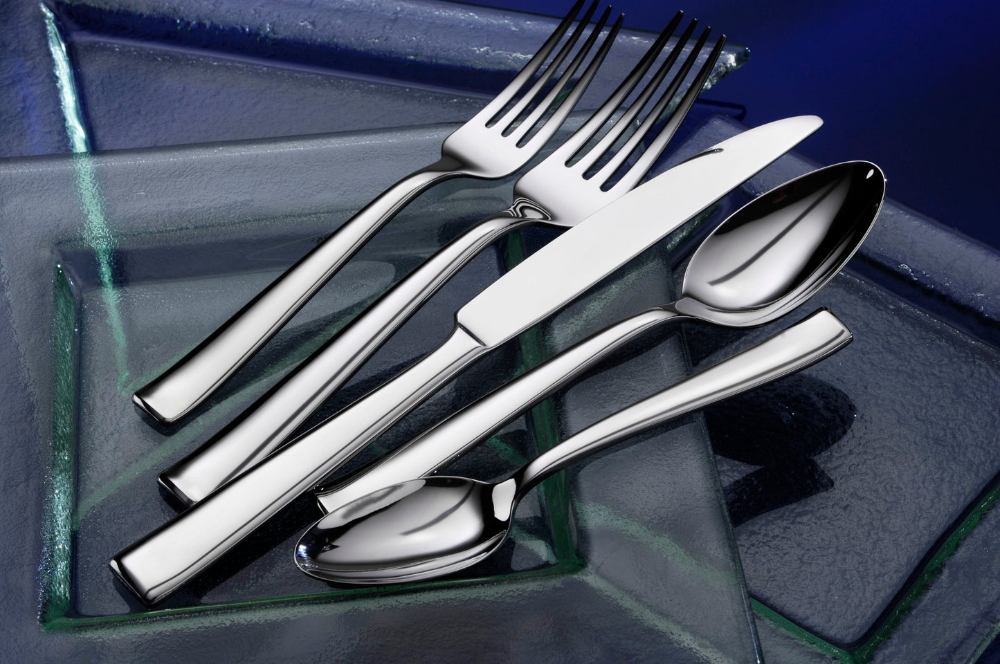 Monolith 20-Piece Flatware Set